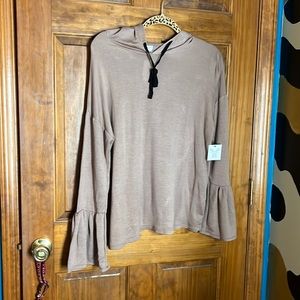 Tresics NWT fun sleeve